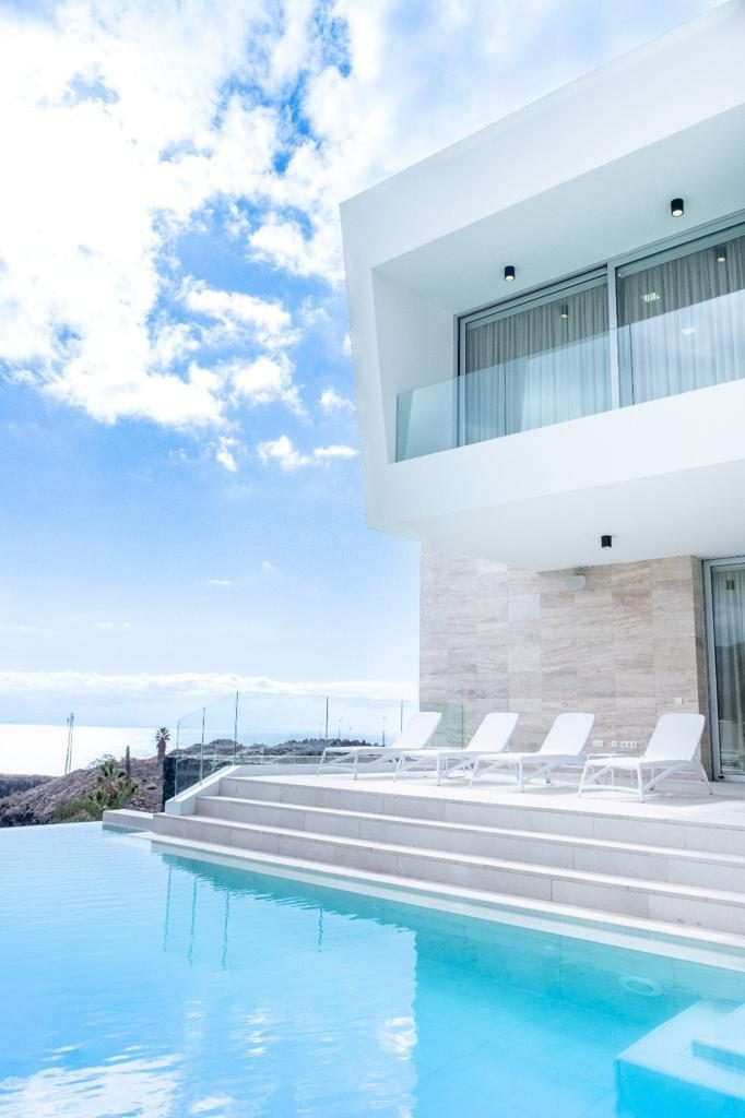 Vivienda Unifamiliar de Lujo — La Caleta — residencial en La Caleta, Adeje, Tenerife — imagen 1